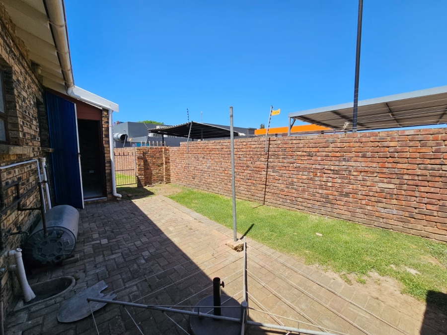 2 Bedroom Property for Sale in C Place Eastern Cape